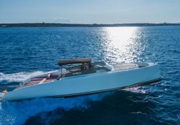 rent yacht in ibiza