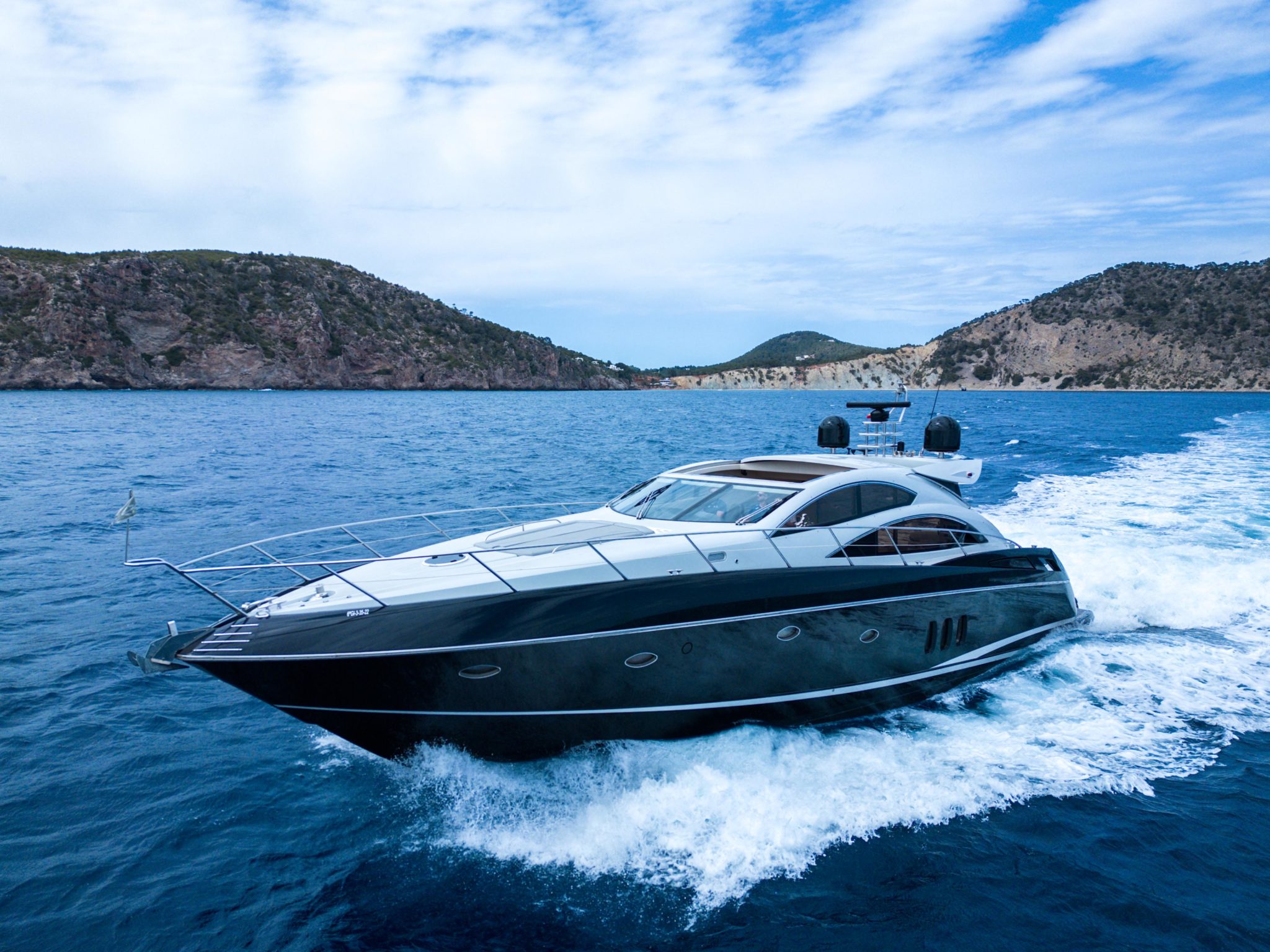 Sunseeker Predator 62