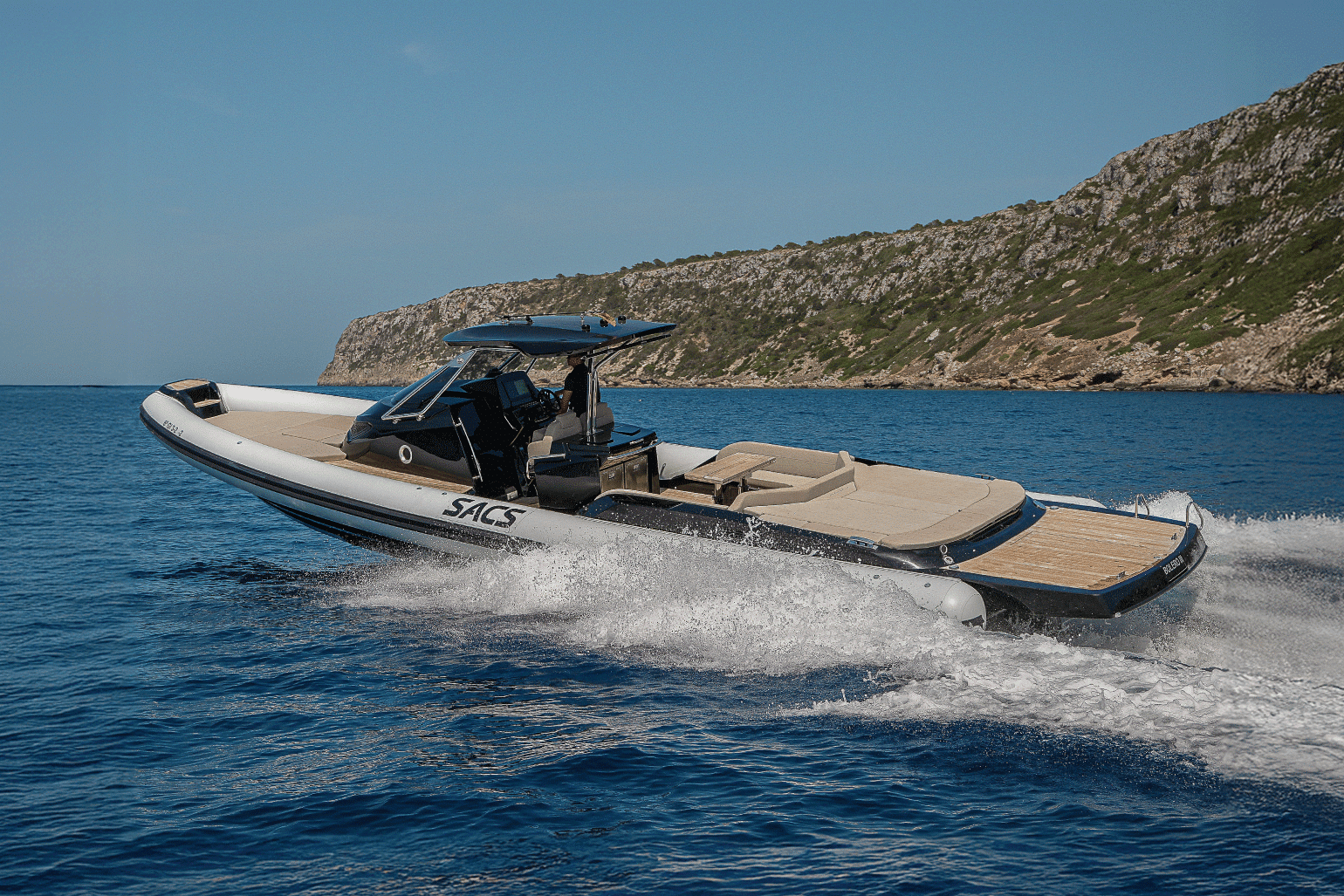 44_Sacs_Bolero_III_rib_boat_charter_Ibiza