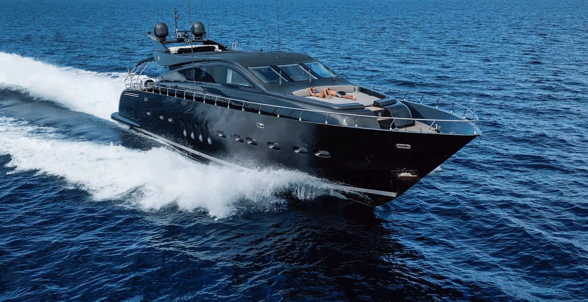 Leopard_102_Dark_Knight_Ibiza_charter