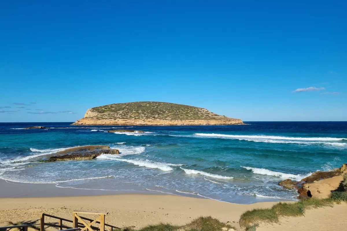 5 Best Beaches in Ibiza for Boating